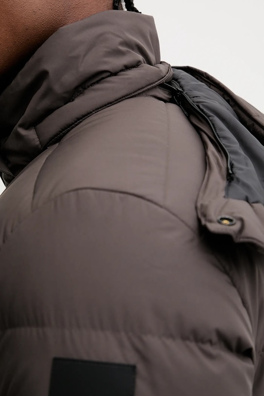 Jack Wolfskin geacă de puf Colonius 1207431 maro