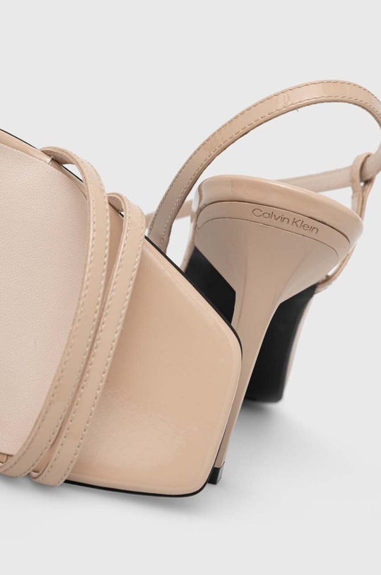 Calvin Klein sandały skórzane GEO STILETTO ASY SAN beżowy HW0HW01609