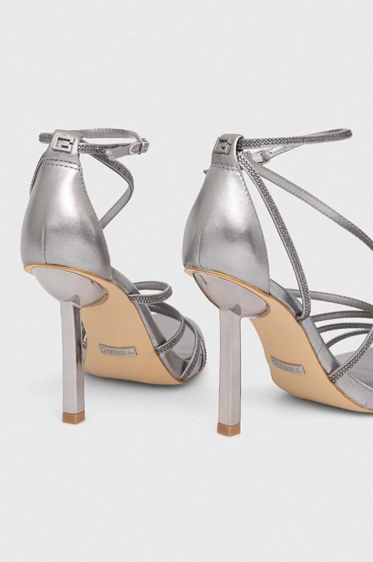 Scarpe Guess sandali in pelle AXEN2 FL7A2X.SAT03.PEWTE argento