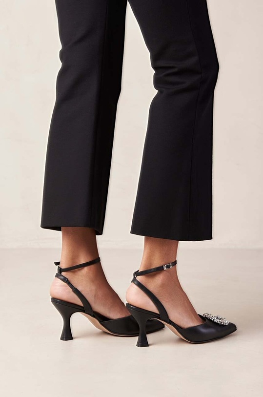 Δερμάτινες γόβες Alohas Cinderella S00305.25