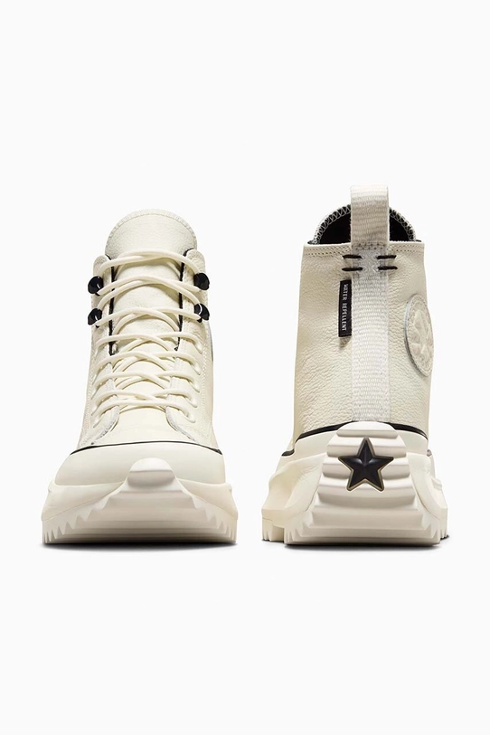 Shoes Converse leather trainers Run Star Hike A05389C beige