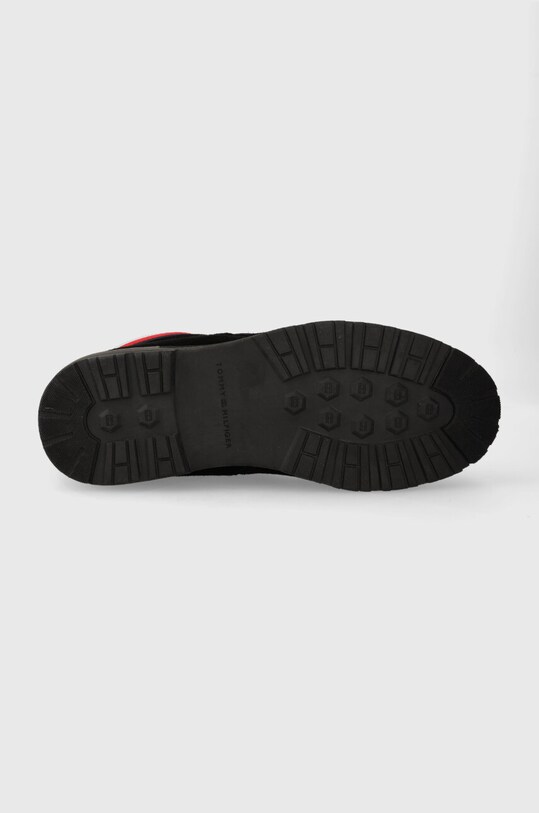Замшеві кросівки Tommy Hilfiger CORE HILFIGER SUEDE BOOT FM0FM04800 чорний