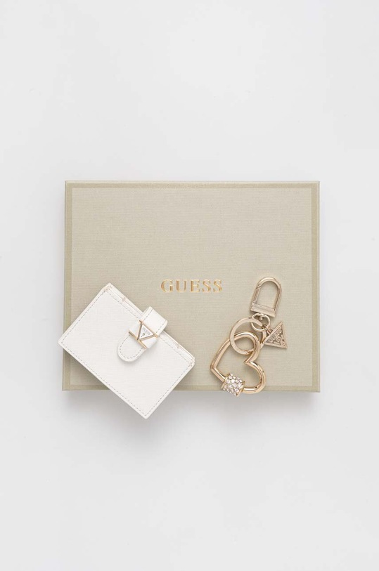 Чехол на карты Guess белый GFBOXW.P3309