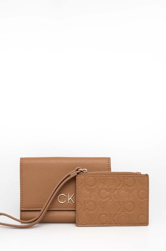 Peněženka Calvin Klein imitace kůže hnědá K60K611092