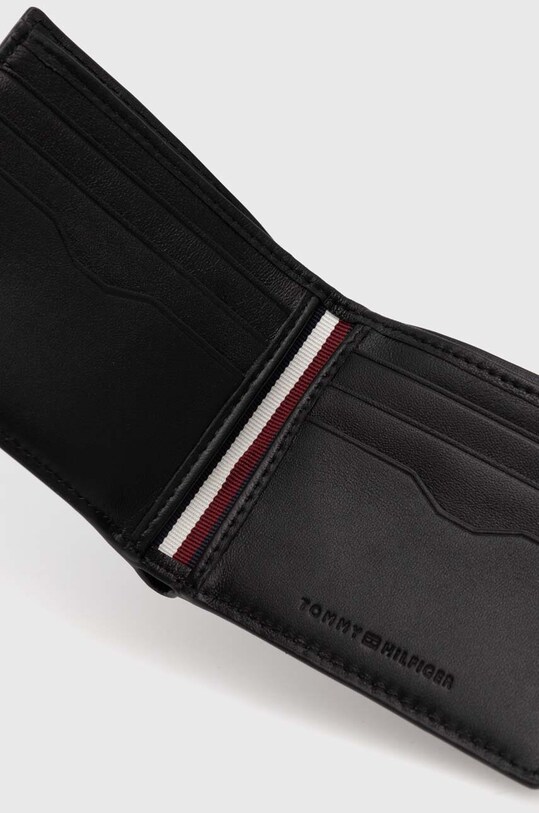 Αξεσουάρ Δερμάτινο πορτοφόλι Tommy Hilfiger AM0AM11584 μαύρο