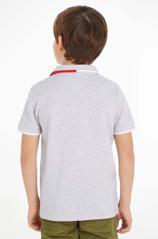 Tommy Hilfiger gyerek pamut póló KB0KB08534.128.176.9BYX