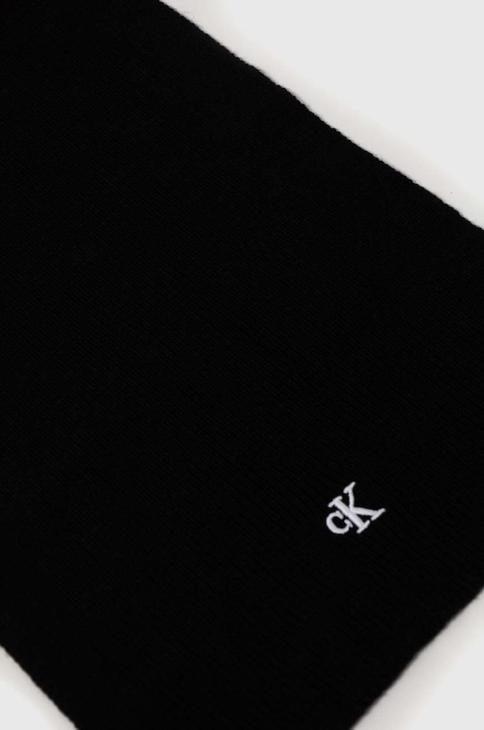 Calvin Klein Jeans szalik z domieszką wełny K60K611265 czarny AW23