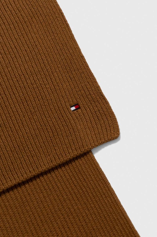 Tommy Hilfiger szalik z domieszką kaszmiru AM0AM11480 brązowy AW23