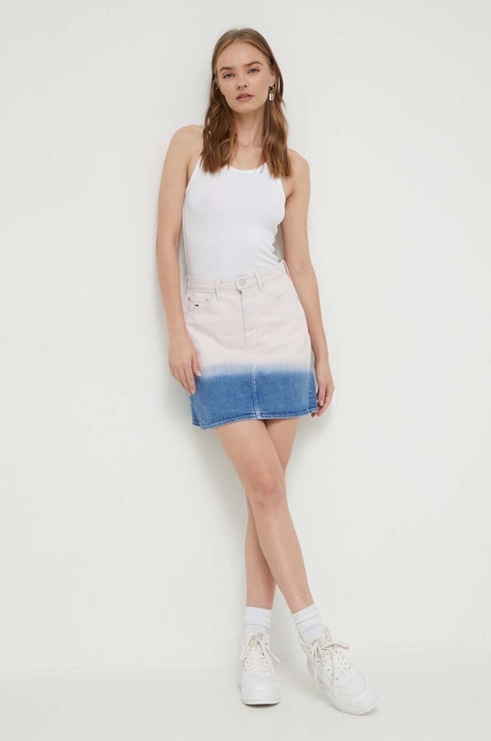 Tommy Jeans spódnica jeansowa DW0DW16071 różowy AW23