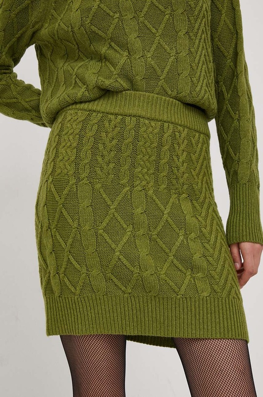 Sisley fusta verde 17L3M0008.1H4
