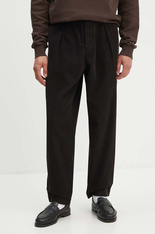 Universal Works spodnie sztruksowe PLEATED TRACK PANT bawełna brązowy 29519