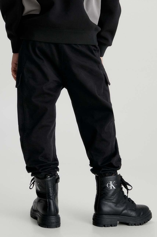 Calvin Klein Jeans spodnie dziecięce IB0IB01675.9BYX