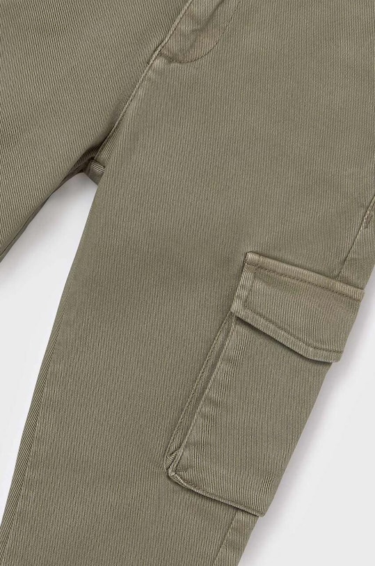 Băieți Mayoral pantaloni copii cargo slim 7523.7E.Junior.9BYX verde