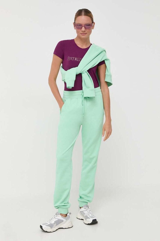 Patrizia Pepe spodnie dresowe bawełniane 8P0549.J096 zielony AW23