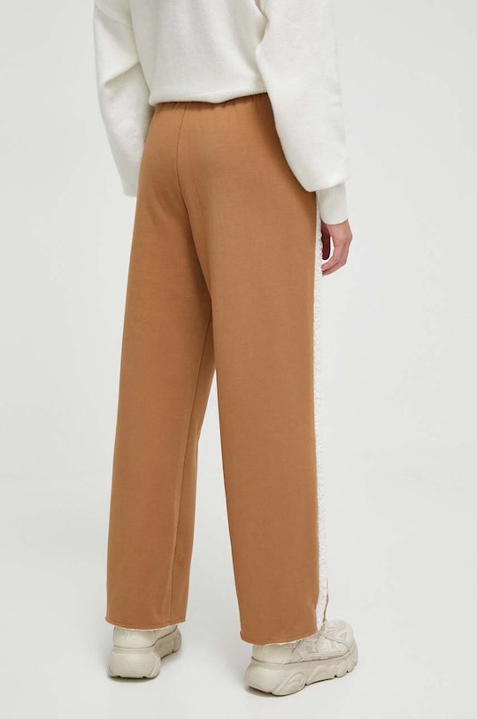 Tepláky UGG 1144501 hnědá AW24