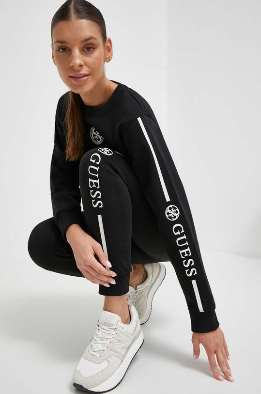 Guess spodnie dresowe V3BB03.K9Z21 czarny AW23