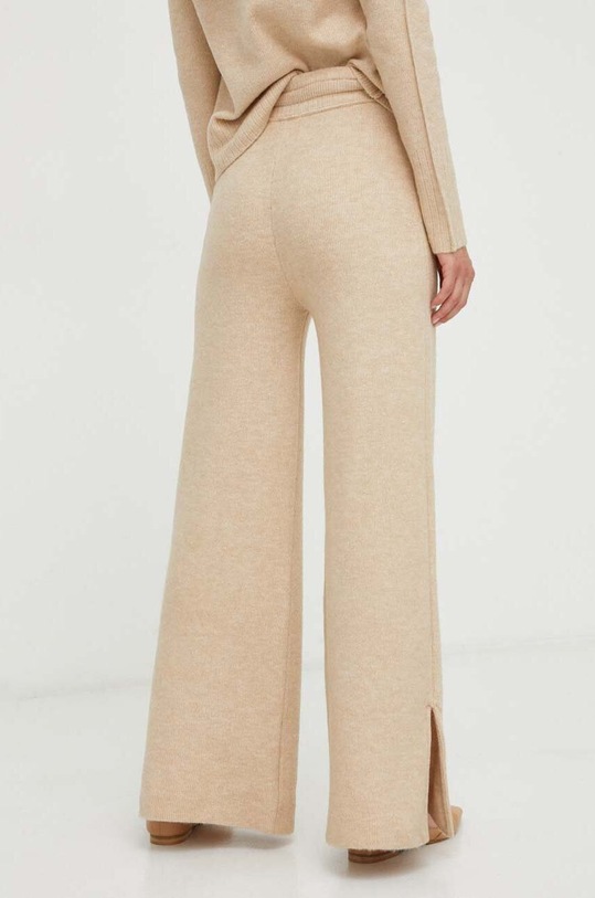 Odzież Patrizia Pepe spodnie z domieszką wełny 2P1506.K139 beżowy