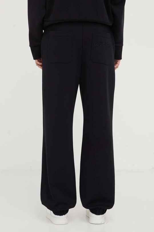 Odzież Iceberg spodnie dresowe bawełniane B121.6300 czarny