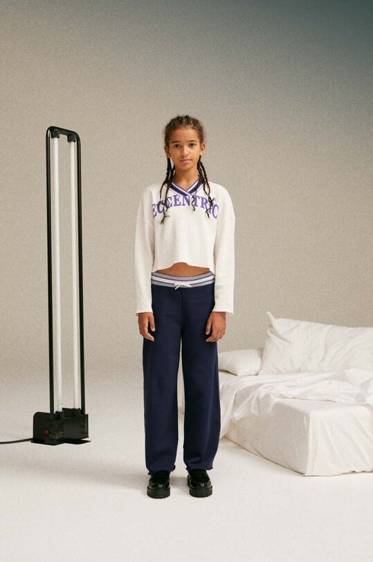 Detské bavlnené tepláky Sisley bavlna tmavomodrá 3J68XF00Z.G.SEASONAL