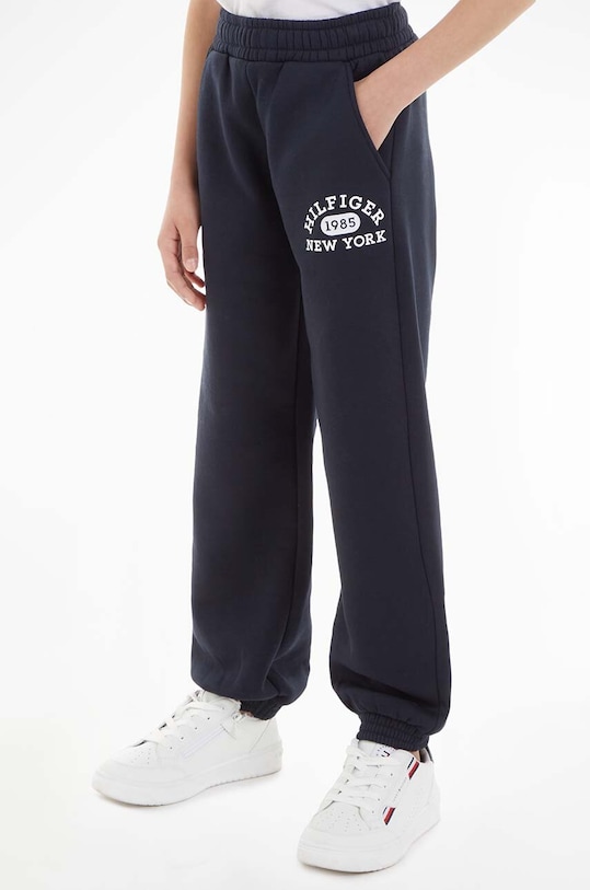 Detské tepláky Tommy Hilfiger pletenina tmavomodrá KG0KG07605.128.176.9BYX