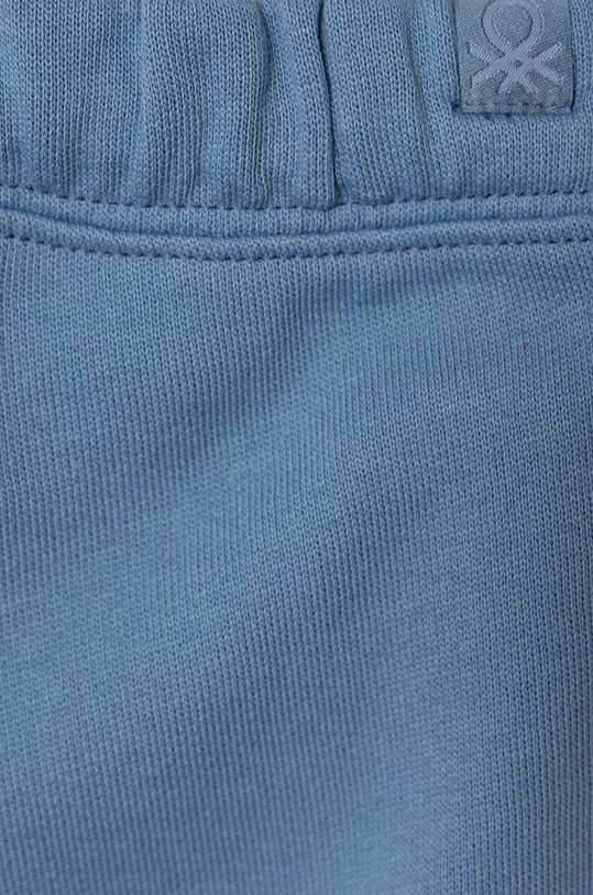 Chłopiec United Colors of Benetton spodnie dresowe bawełniane dziecięce 3J68GF027.P.SEASONAL niebieski