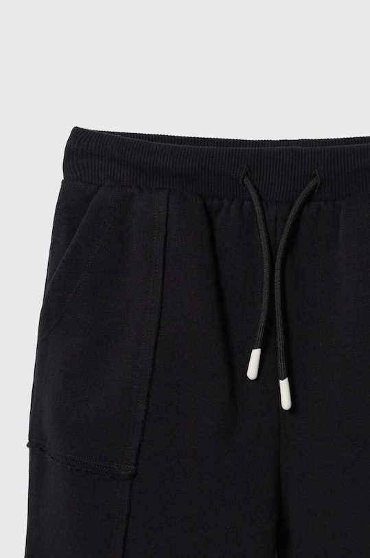 Chłopiec Sisley spodnie dresowe dziecięce 3J73XF018.G.SEASONAL czarny