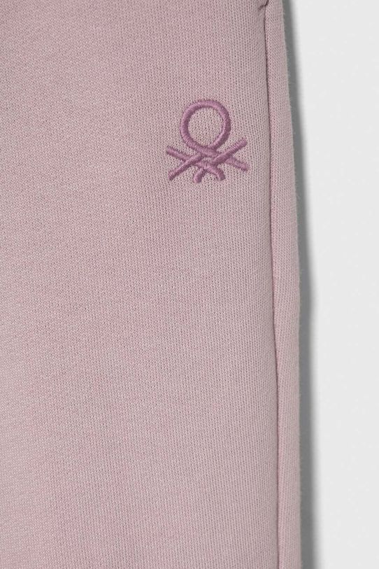 Хлопчик Дитячі бавовняні штани United Colors of Benetton x Disney 3J68CF04K.G.SEASONAL фіолетовий