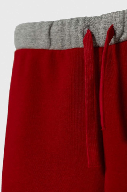 Chłopiec United Colors of Benetton spodnie dresowe dziecięce 3PANGF02R.P.SEASONAL czerwony