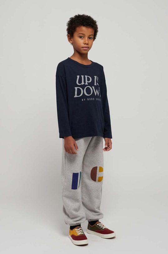 Bobo Choses spodnie dresowe bawełniane dziecięce nadruk szary 223AC066