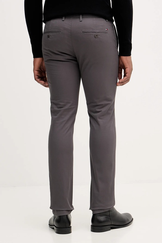 Odzież Tommy Hilfiger spodnie MW0MW26619 szary