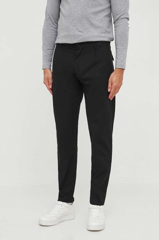 Calvin Klein spodnie z elastanem czarny K10K111490