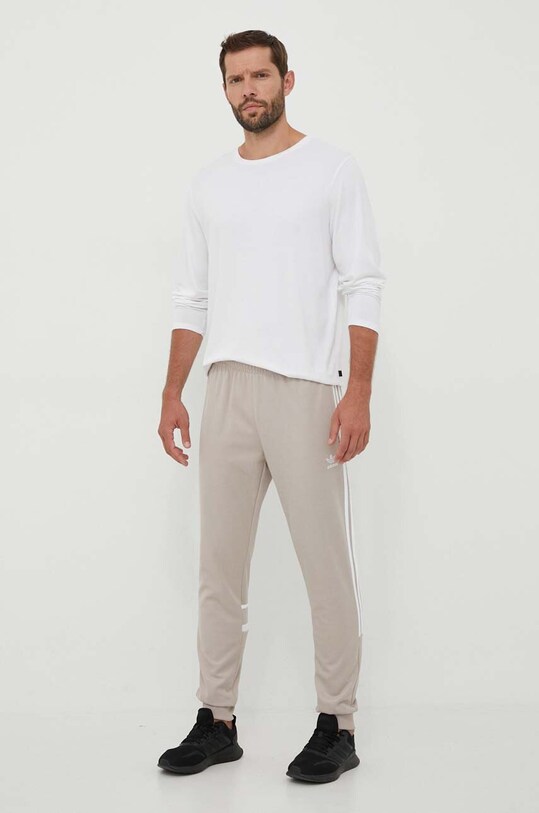 adidas Originals pantaloni de trening IM4493 bej AW23