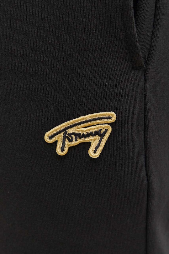 Tommy Jeans melegítőnadrág fekete DM0DM17842