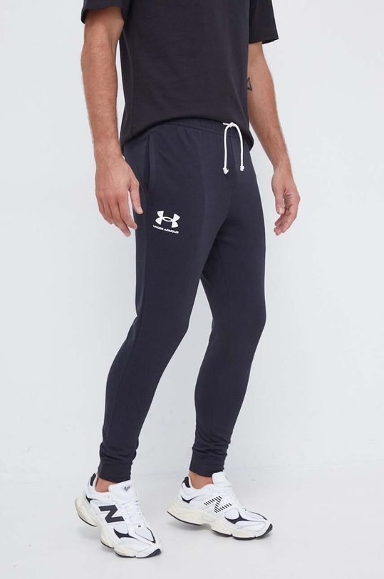 Under Armour spodnie dresowe nadruk czarny 1380843