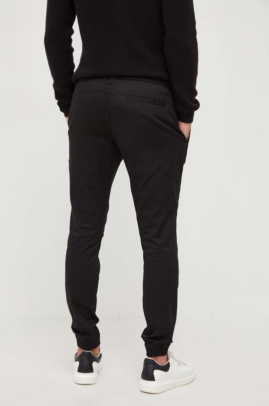 Odzież Calvin Klein Jeans spodnie J30J324045 czarny