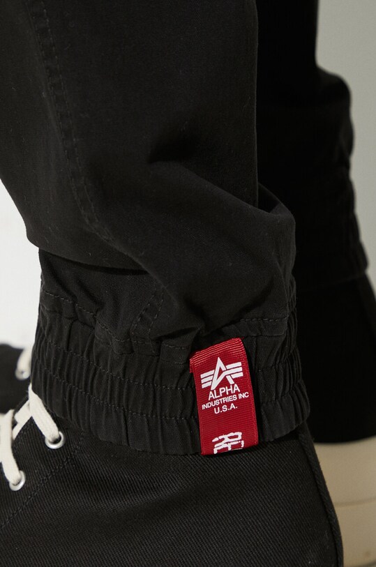 Alpha Industries pantaloni 128202.03 negru