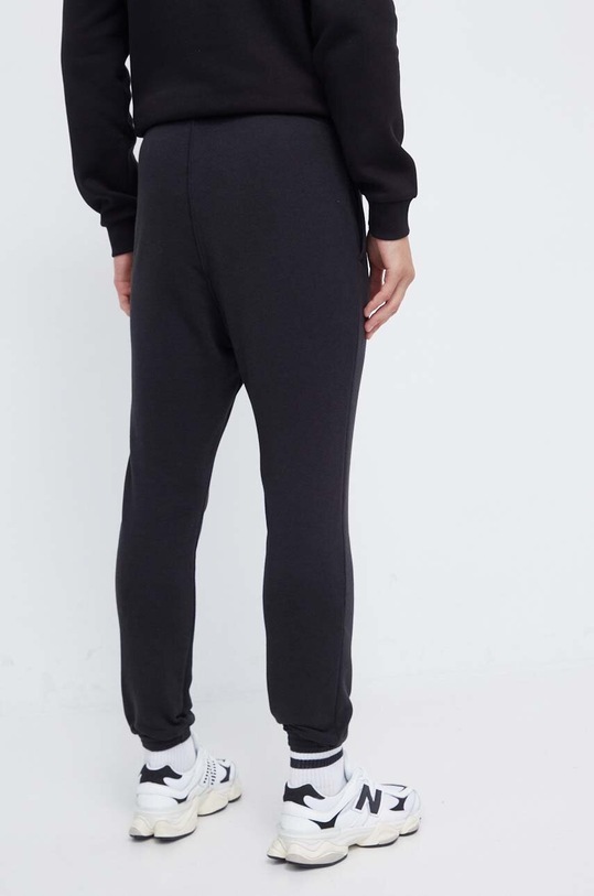 Дрехи Панталон Reebok 100065874 черен