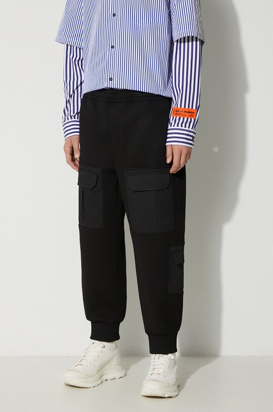 Neil Barett pantaloni de trening FIREMAN LOOSE CARGO negru PBJP072H.V512C.01