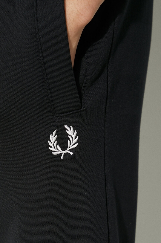 Fred Perry spodnie dresowe bawełniane czarny T5505.102
