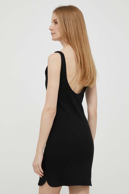 Odzież Calvin Klein Jeans sukienka J20J221400 czarny