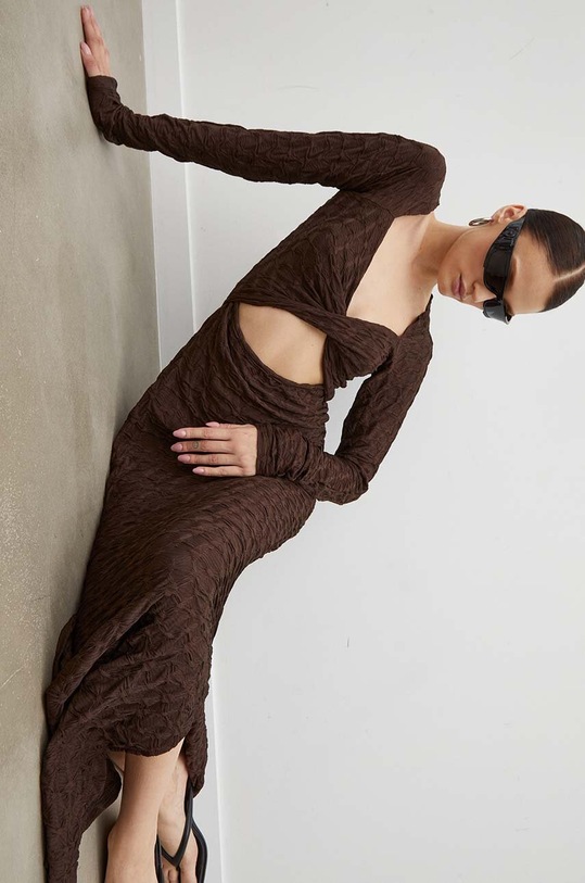 Obleka Résumé 18751032