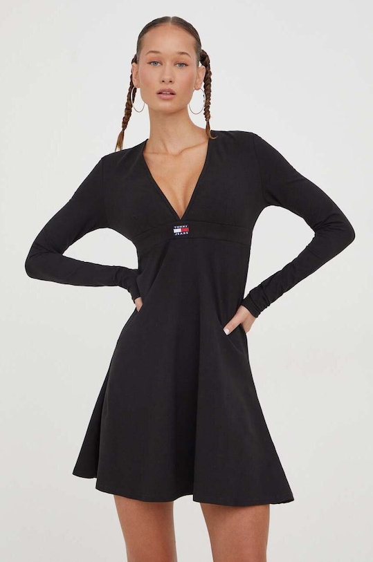 Tommy Jeans sukienka DW0DW16484 czarny AW23