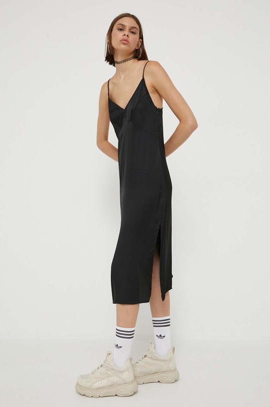 Superdry ruha W8011421A.02A fekete AW23