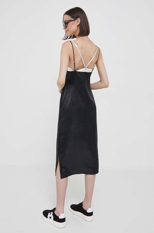 Oblečenie Šaty Calvin Klein Jeans J20J221906 čierna