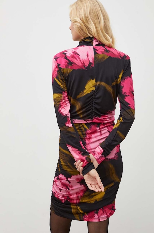 Oblečení Šaty Gestuz 10908299 růžová