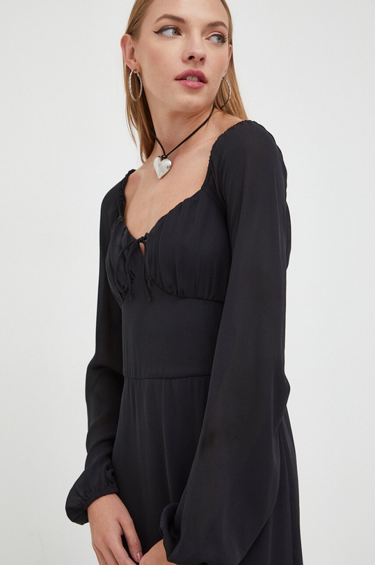Φόρεμα Hollister Co. μαύρο KI359.3234.900