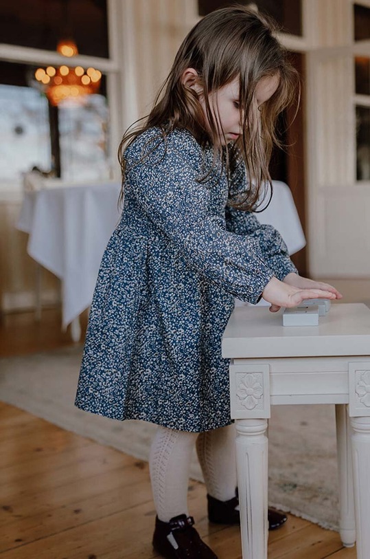 That's mine sukienka bawełniana dziecięca 024628 Brianna Dress wzorzyste niebieski 024628