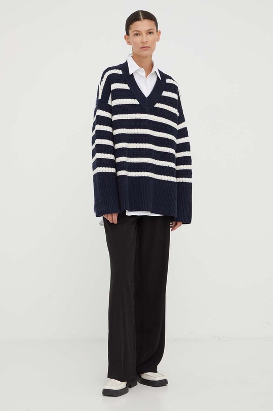 Samsoe Samsoe sweter z domieszką wełny F23300195 granatowy AW23