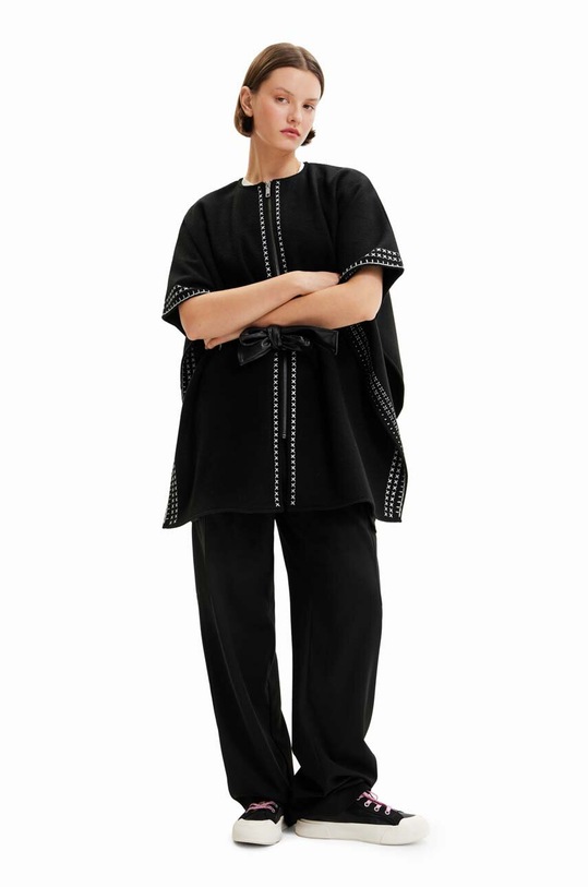 Пончо Desigual средно дебел черен 23WAIA03