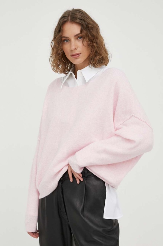 American Vintage sweter z domieszką wełny okrągły różowy DAM225H23